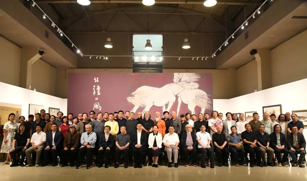 “‘北疆的风’——完美体育官方网站教师油画、雕塑作品展”在京开展